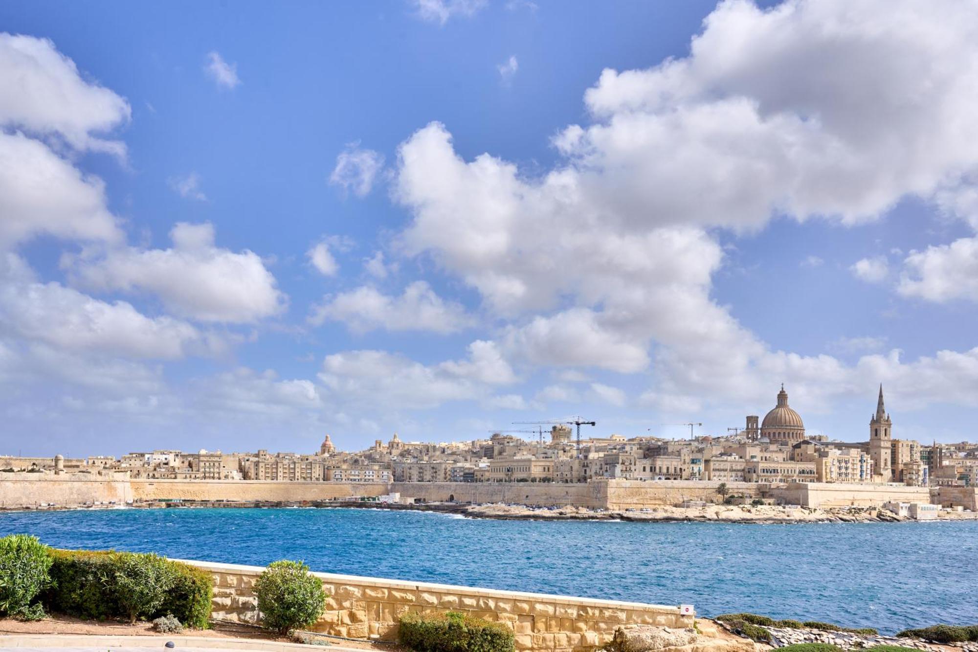 Stylish Apartment In Tigne Point Sliema Buitenkant foto