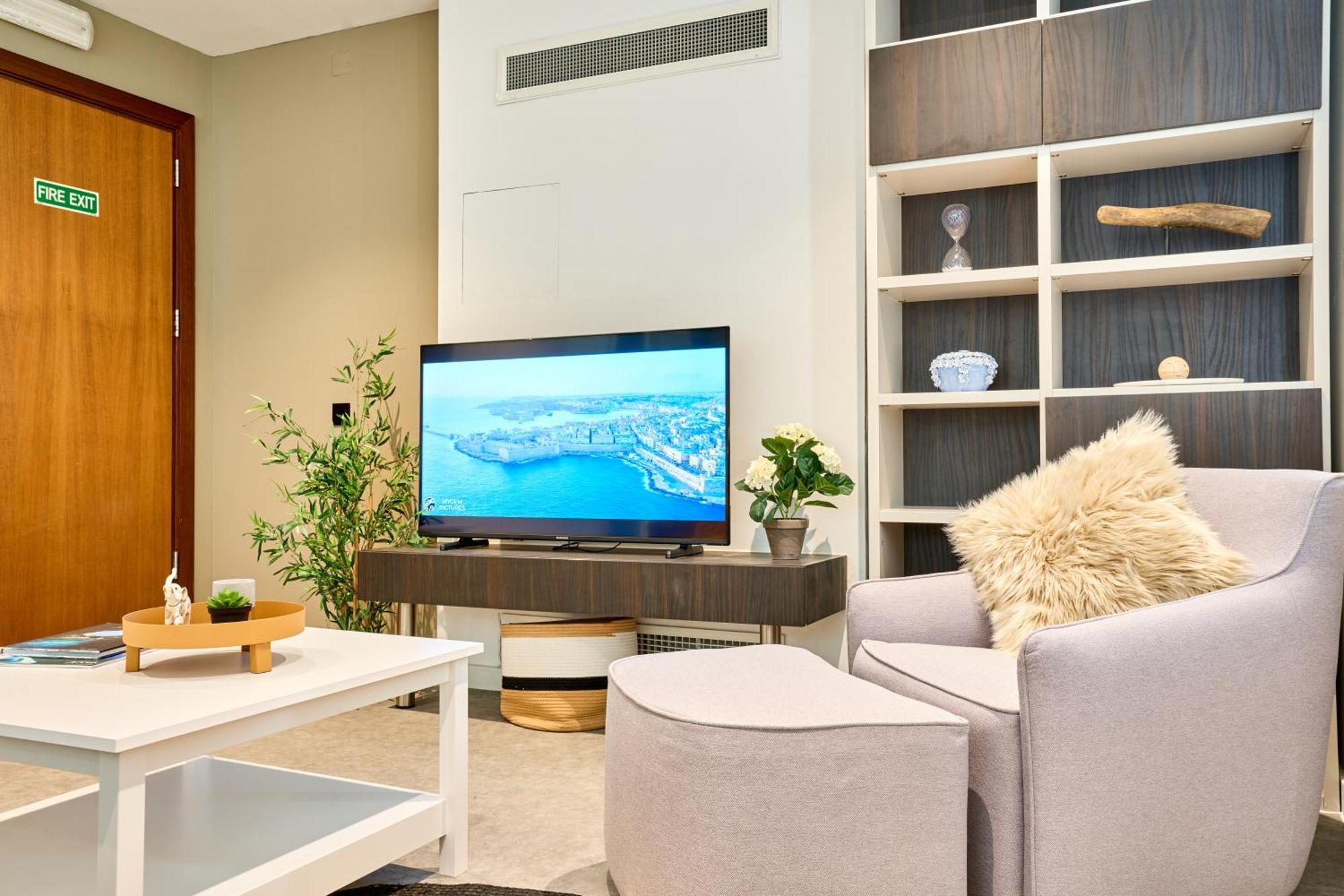 Stylish Apartment In Tigne Point Sliema Buitenkant foto